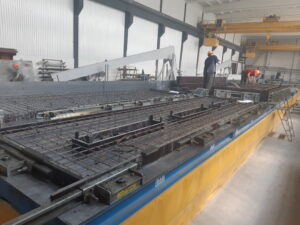 Столы с поворотным механизмом жби